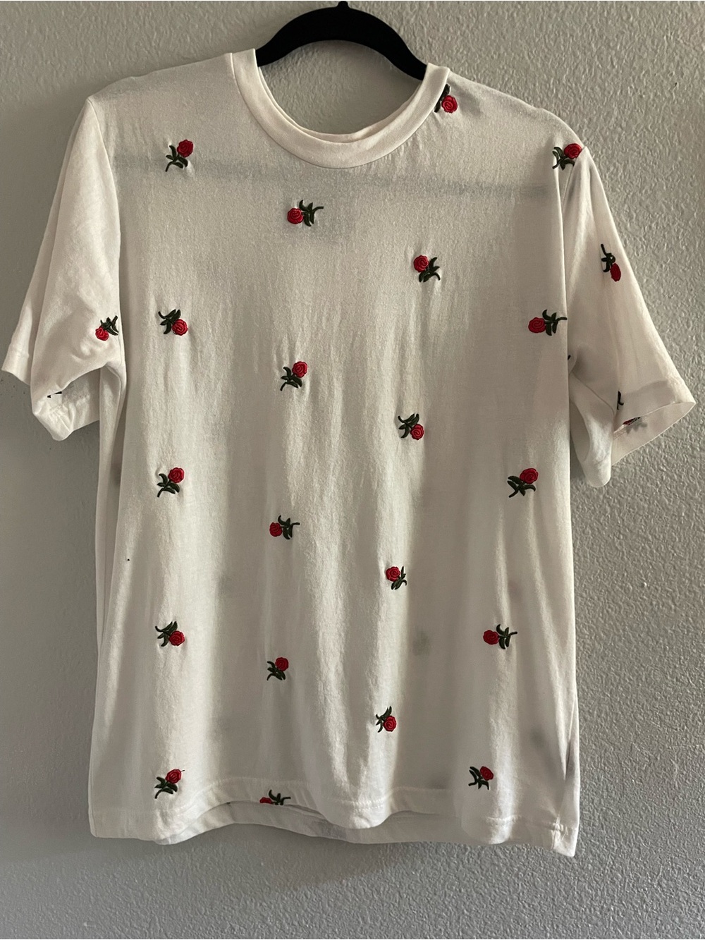 Eighty Eight White Crewneck T-Shirt with Red Rose Embroidery